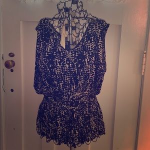 Banana republic dressy tank beige black size large